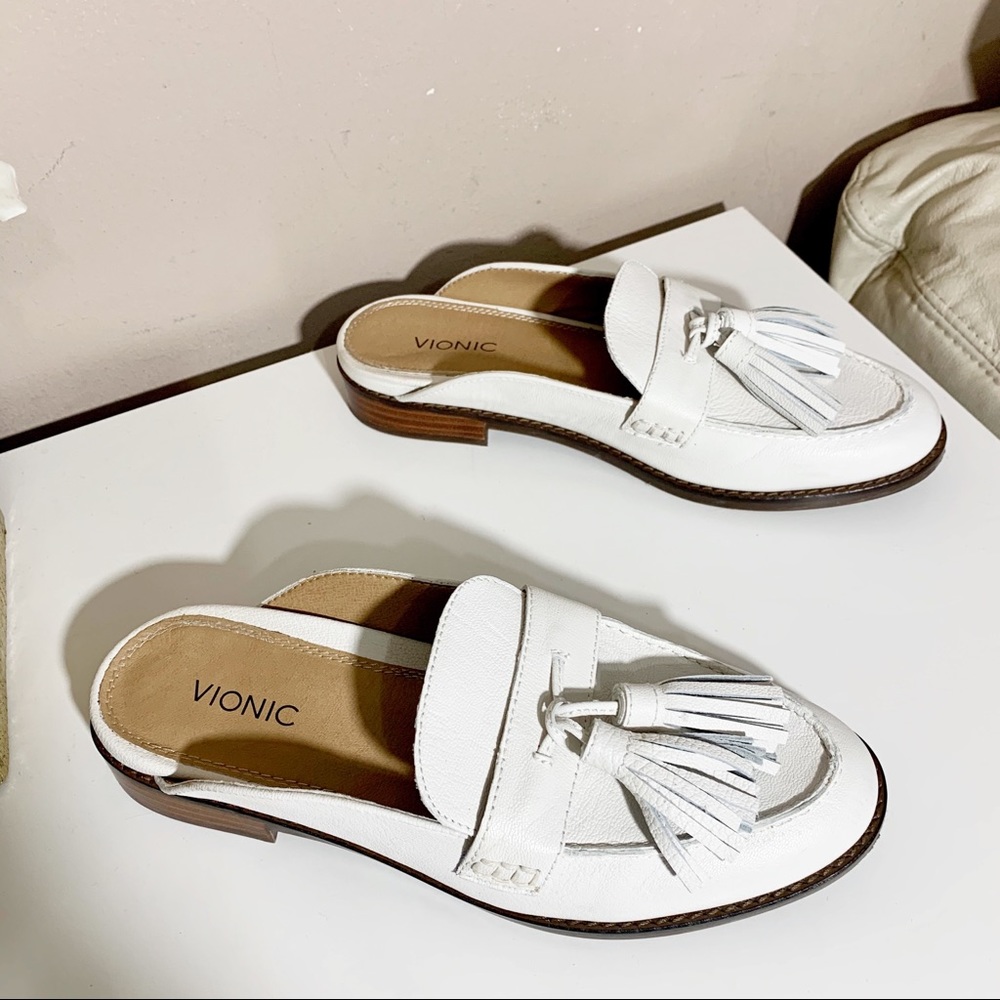 Vionic Reagan Leather Tassel Slip On Mule White - Picture 5 of 7